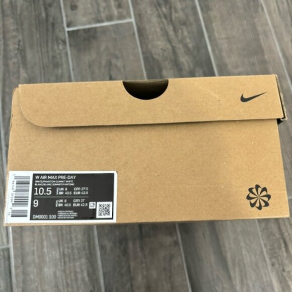 Nike Women's Air Max Pre-Day, Color White, Size 10.5 - Picture 3 of 4